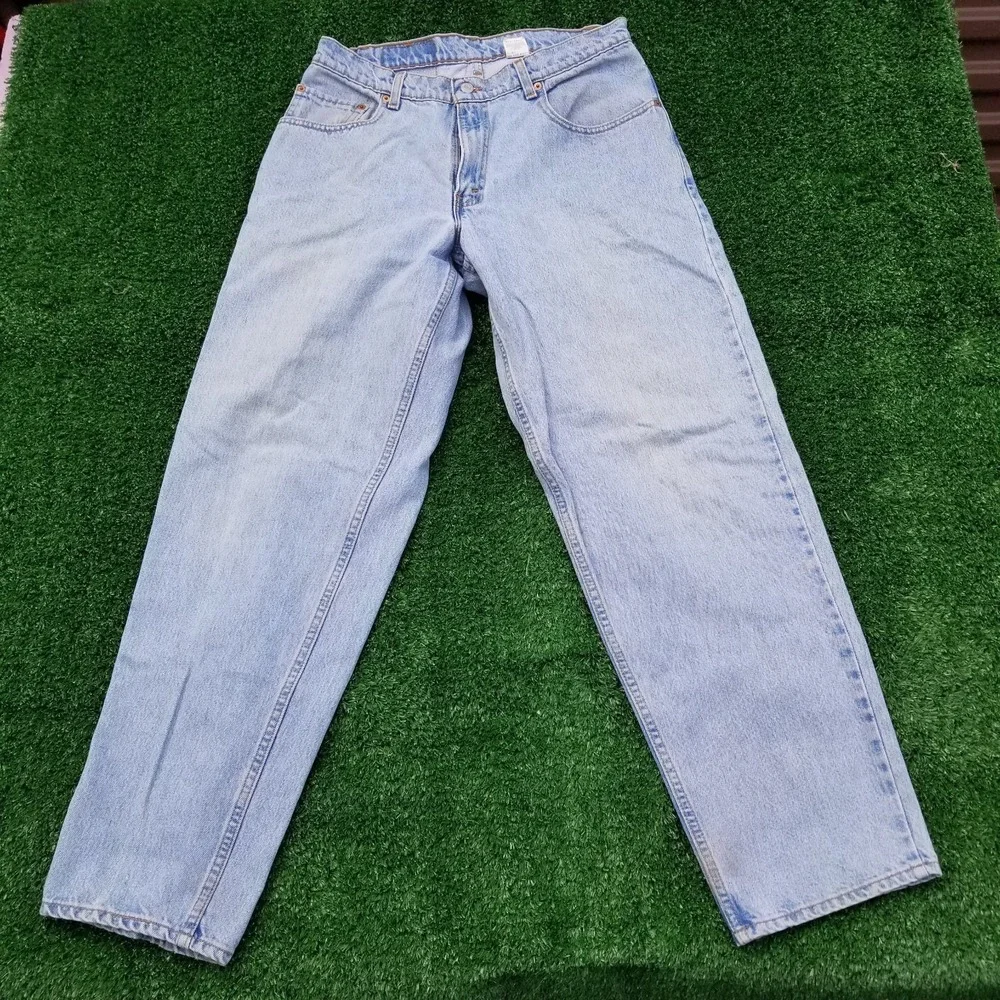 Vintage Levi's 570 Jeans Mens 32x32 Light Blue Baggy Fit Denim  90s